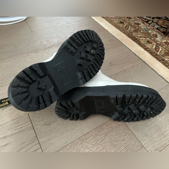 Dr. Martens 2976 Quad Chelsea Platform Boots – White Leather (EU 37 / US M 5) - Picture 15 of 16